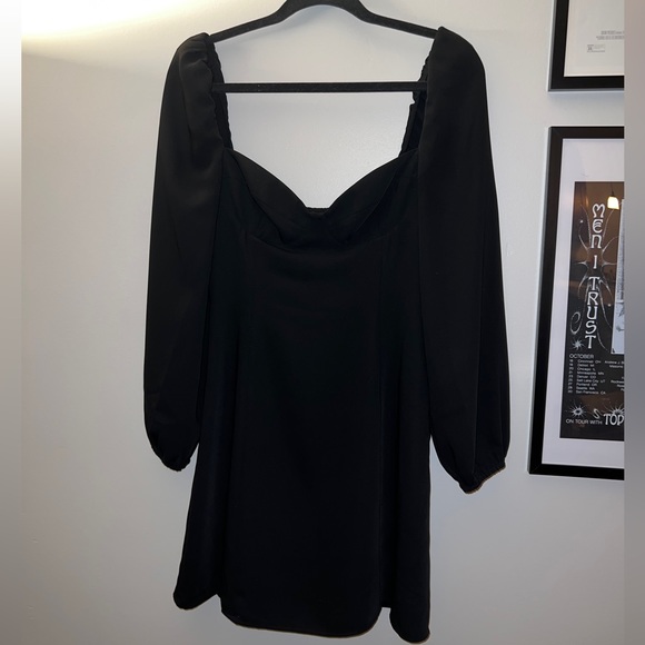 Aritzia Novella Dress - Picture 2 of 6